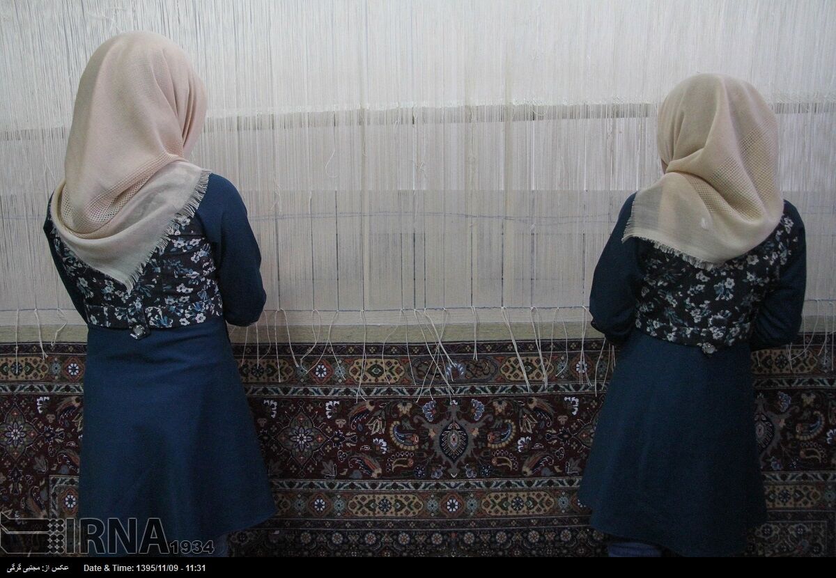 دوره‌های آموزش فرشبافی برای مددجویان استان تهران رایگان برگزار می‌شود
