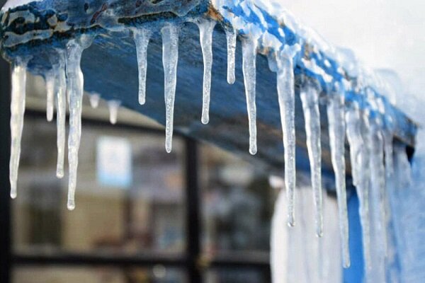 دوشنبه هفته جاری شرایط یخبندان در کردستان حاکم میشود