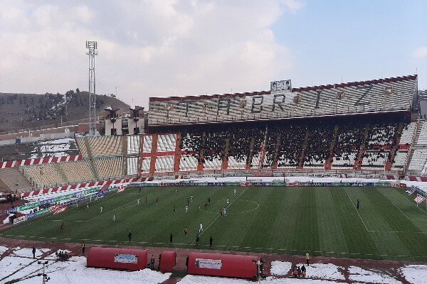 دیدار تراکتور- آلومینیوم اراک امروز برگزار می‌شود