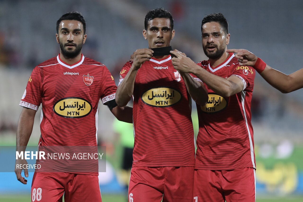 دیدار تیم های پرسپولیس تهران و شهر خودرو