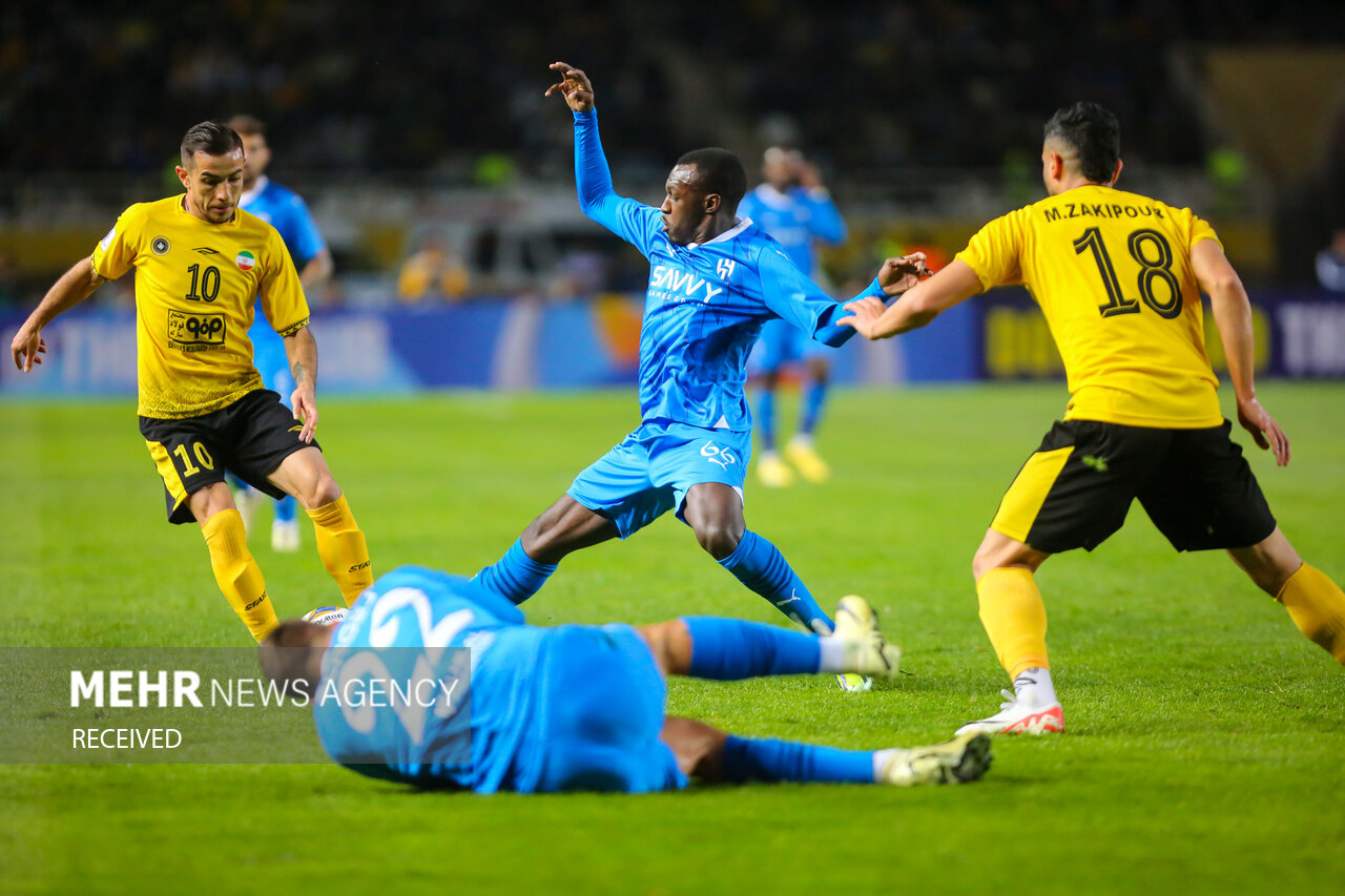 دیدار تیم‌های فوتبال سپاهان اصفهان و الهلال عربستان