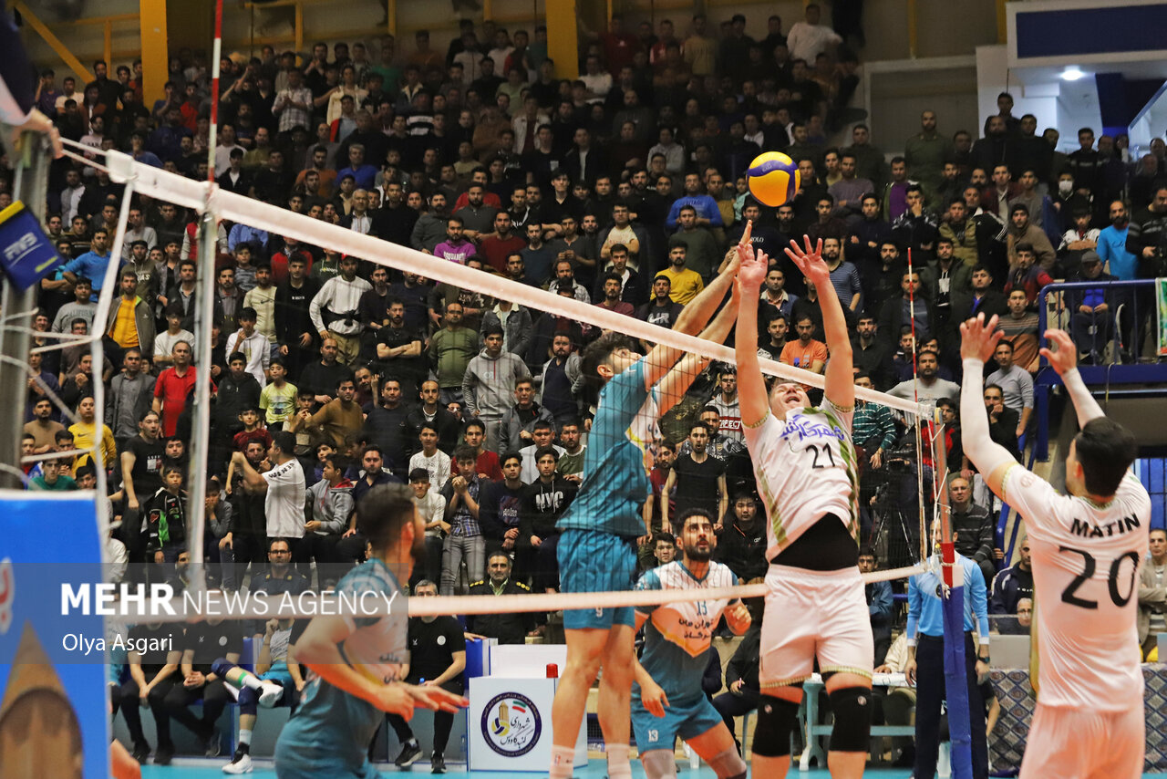 دیدار تیم‌های والیبال پاس گرگان و شهرداری گنبدکاووس