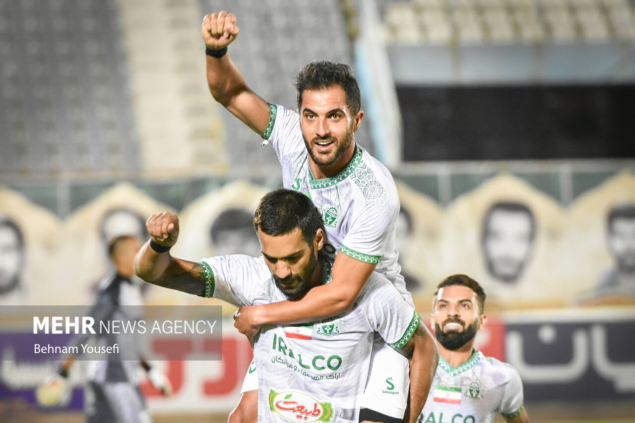 دیدار تیمهای آلومینیوم اراک و ملوان بندر انزلی