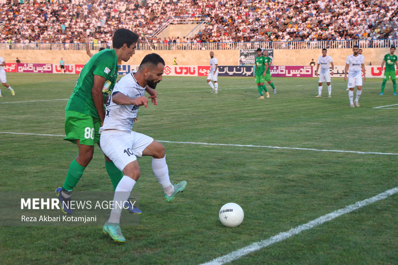 دیدار تیمهای ملوان و ذوب آهن