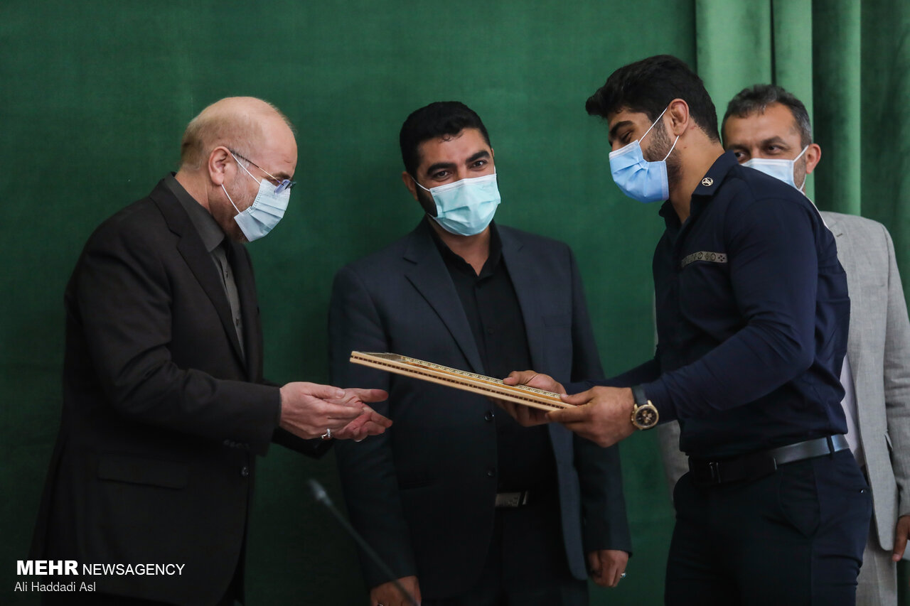 دیدار رئیس مجلس شورای اسلامی با مدال آوران المپیک توکیو