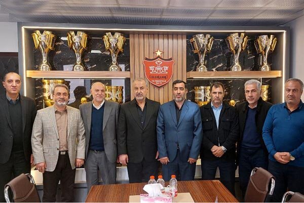 دیدار مدیرکل ورزش استان تهران با مدیران استقلال وپرسپولیس