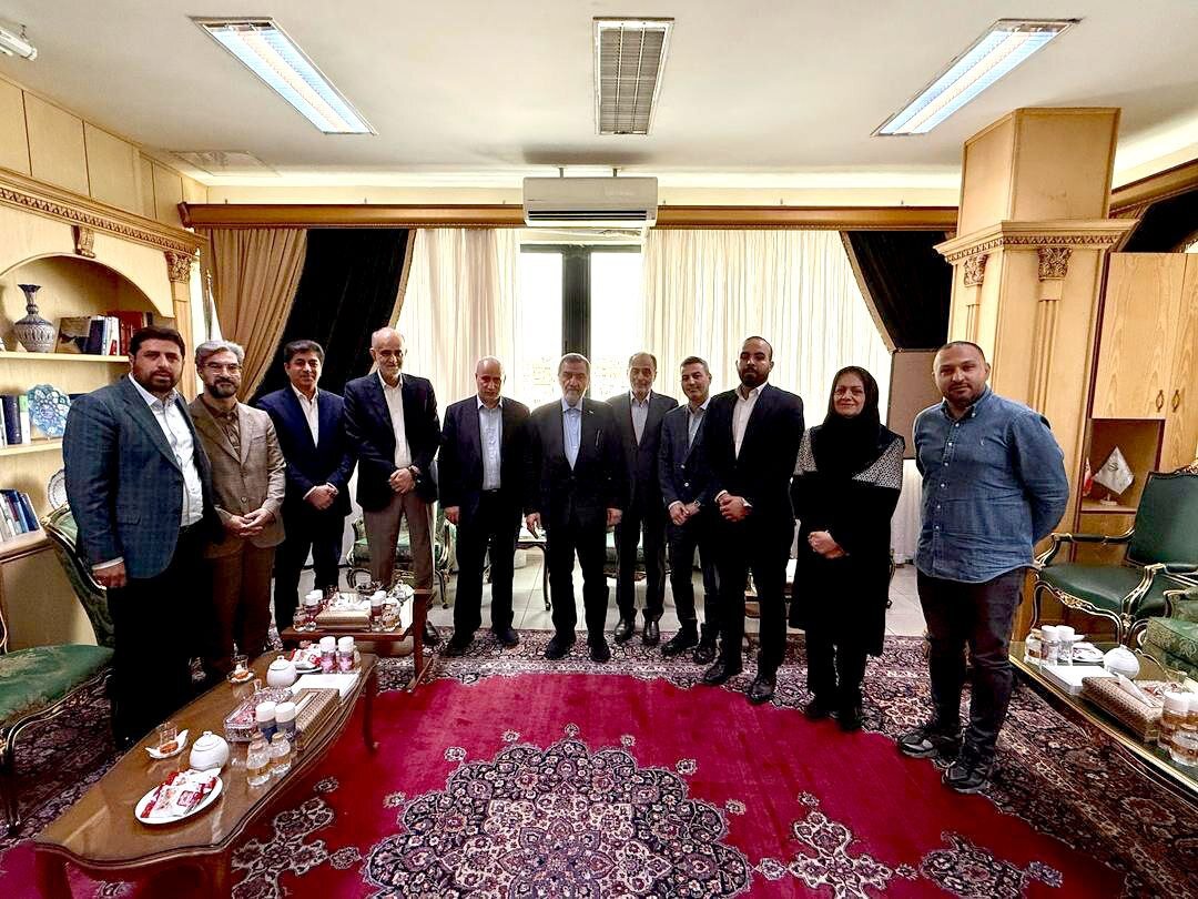 دیدار هیئت رئیسه فدراسیون فوتبال با دبیرشورای هماهنگی اقتصادی سران قوا