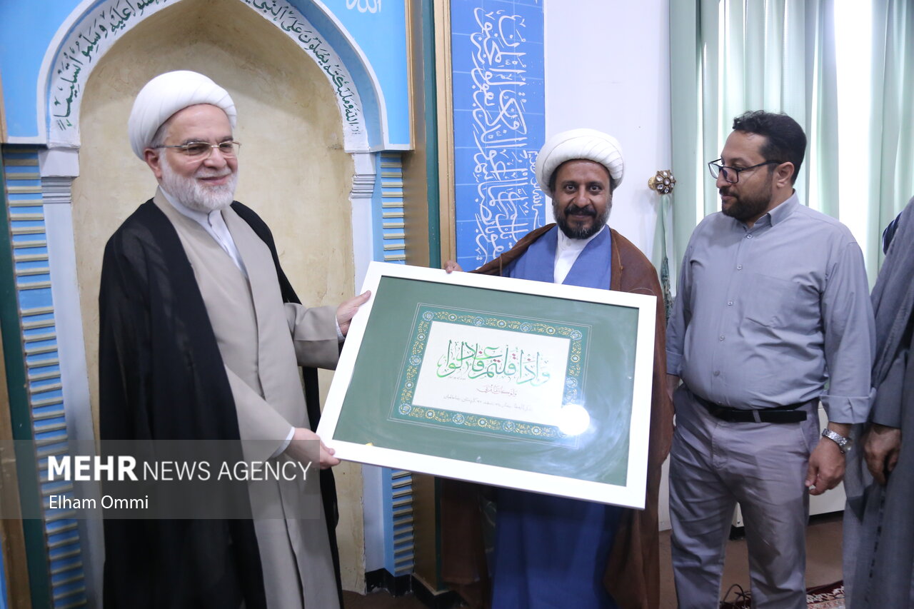 دیدار کارکنان تبلیغات اسلامی کردستان با نماینده ولی فقیه استان