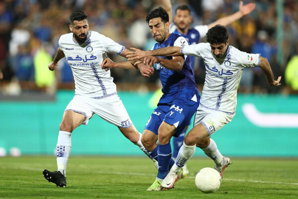 دیگر با استقلال بازی نمیکنیم/ در۵ بازی ۶ پنالتی برای آنهاگرفتند