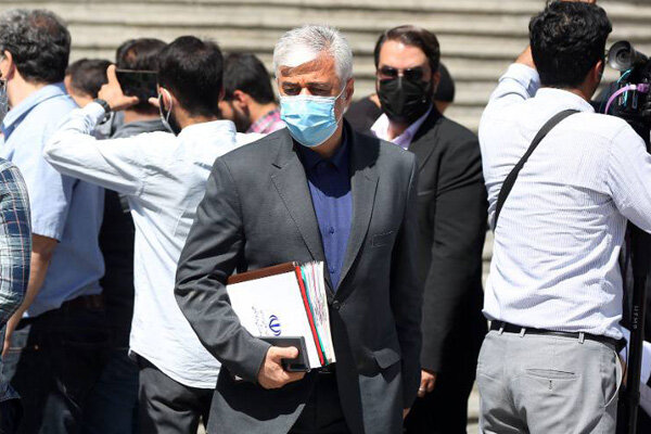 رئیس جمهور خواست از هیچ کمکی به تیم ملی فوتبال دریغ نکنم