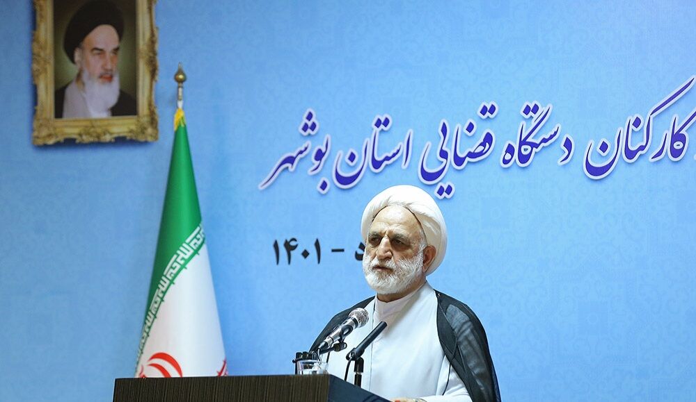 رئیس قوه قضائیه: بانکها برخلاف مصوبه بانک مرکزی اقدام نکنند