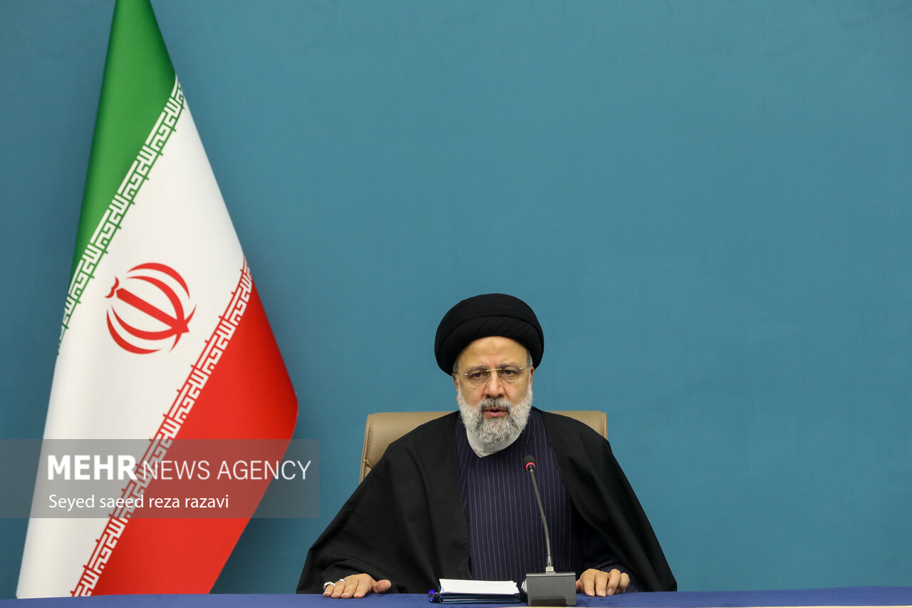 رئیسی: این درخشش نشانهای دیگر بر شایستگیهای جوانان ایران است
