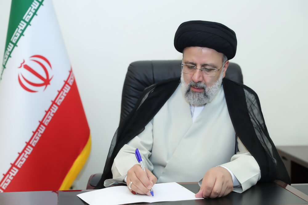 رئیسی کسب عنوان نایب قهرمانی جهان کشتیگیران ایرانی را تبریک گفت