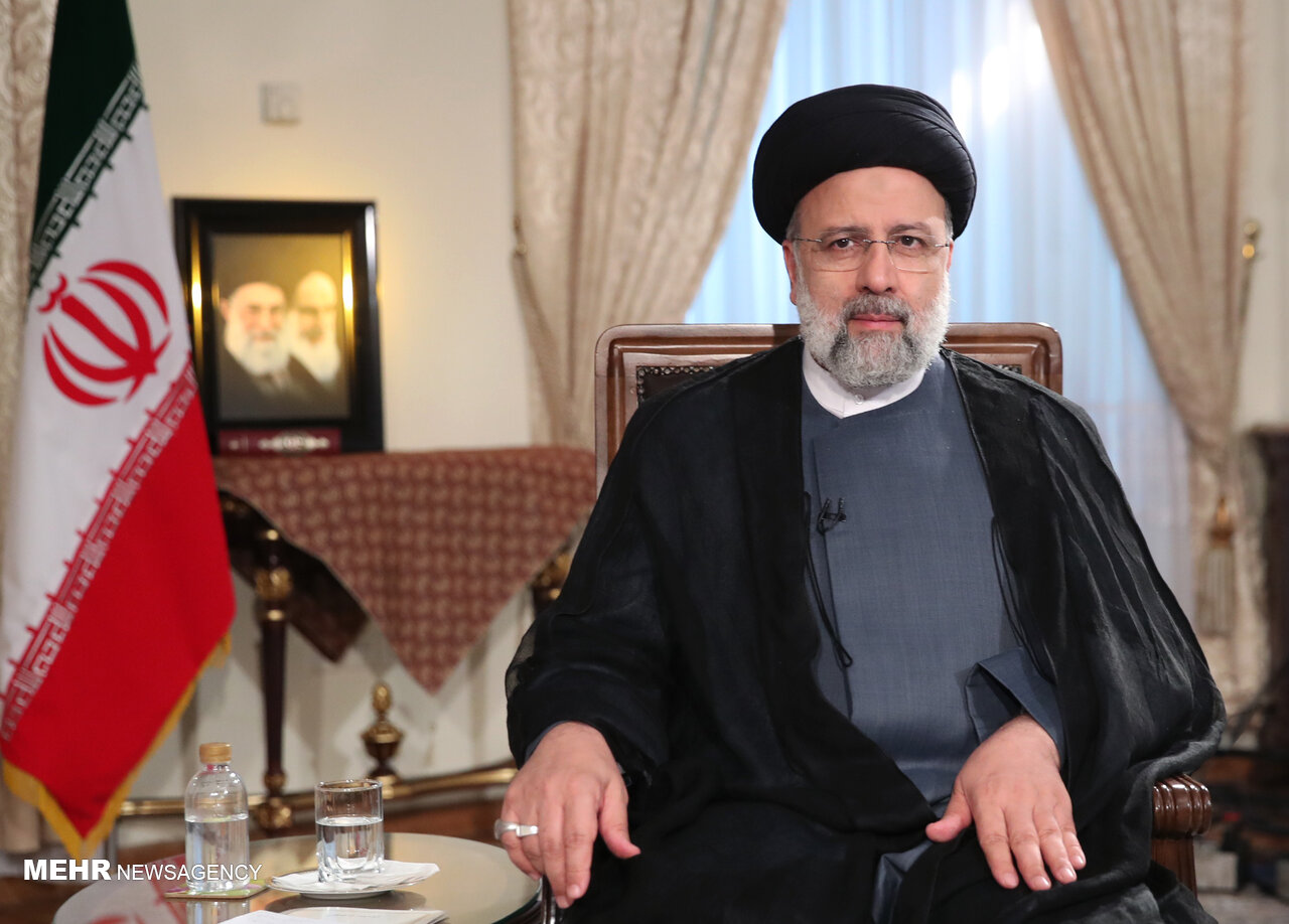 رئیسی کسب مدال طلای جهان از سوی دو کشتی گیر ایران را تبریک گفت