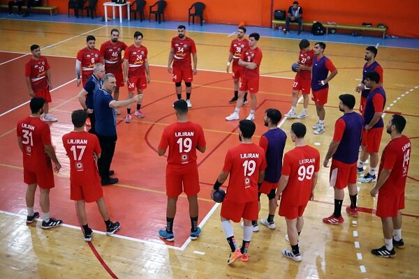 رافائل ۲۰ بازیکن را به اردوی تیم ملی هندبال مردان دعوت کرد