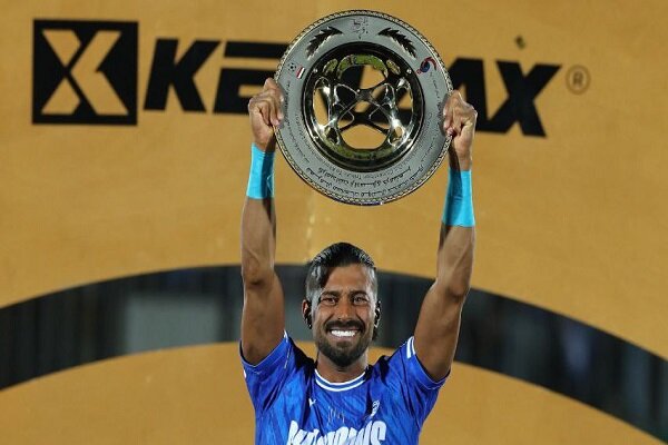 رامین رضاییان و ثبت یک آمار خیرکننده؛ مدافع استقلال در جمع بهترین‌ها