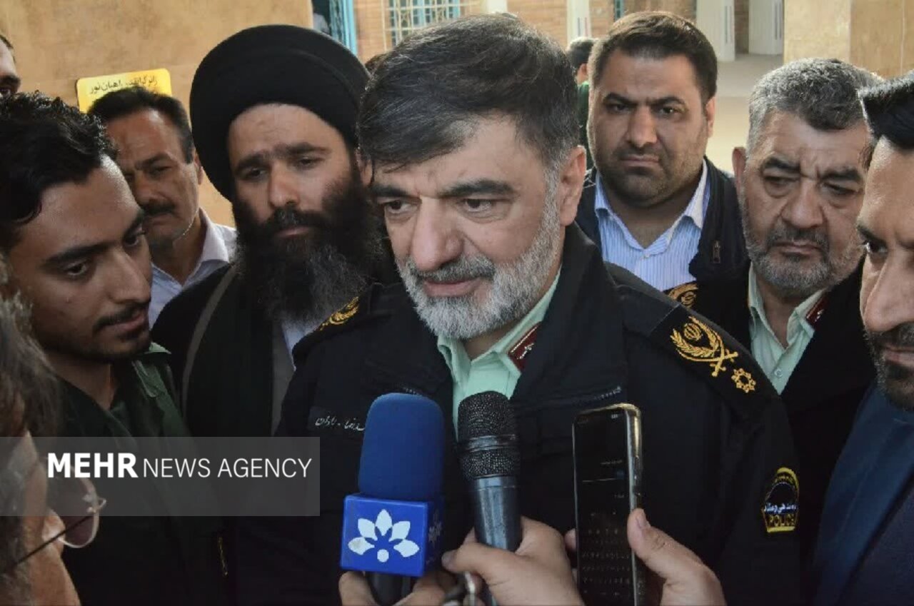 راه سخت جوانان با تاسی از شهدا آسان طی میشود