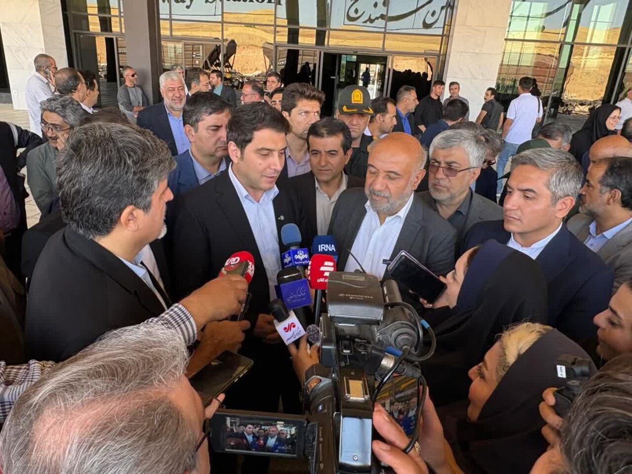 راه‌اندازی «دهکده لجستیک» کردستان را به شریان‌های حمل بار تبدیل می‌کند