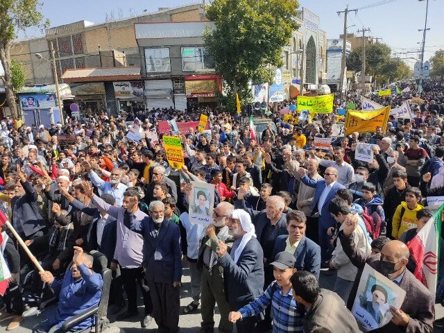 راهپیمایی حمایت از فلسطین در قروه برگزار شد