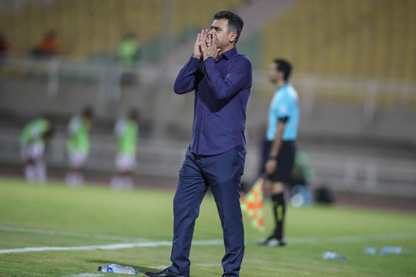 رای کمیته انضباطی برای سرمربی استقلال خوزستان صادر
شد