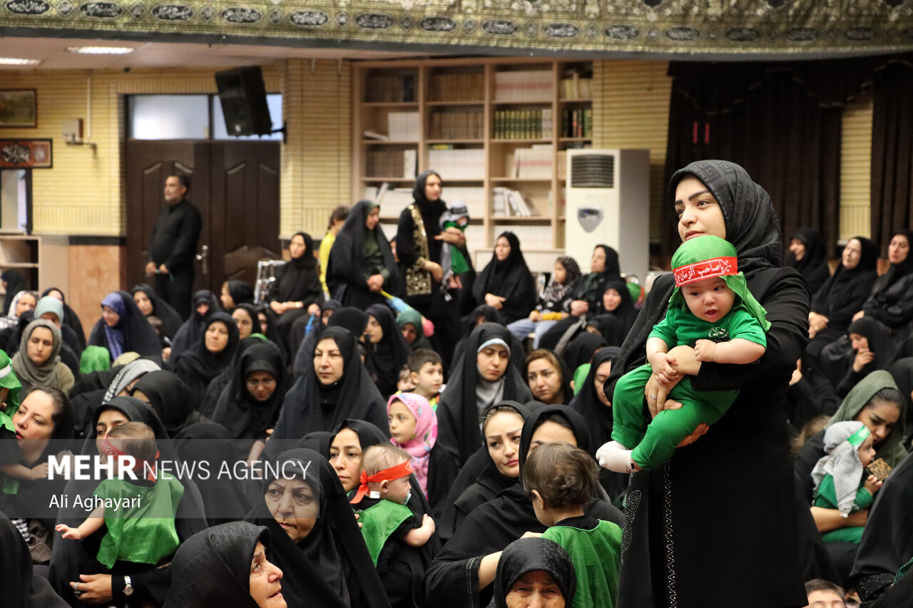 رجزخوانی مقاومت مادران آذربایجانی با نوای لالایی در اجتماع شیرخوارگان