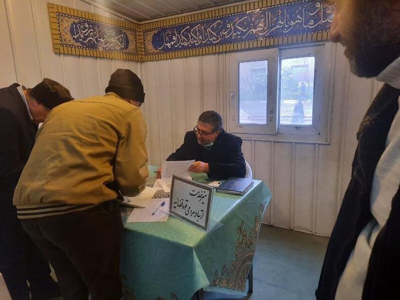 رسیدگی به مشکلات قضائی مردم در محل برگزاری نمازجمعه