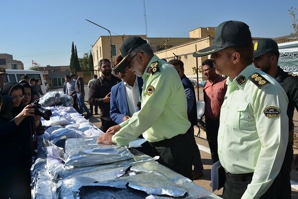 رشد ۵۴ درصدی کشف کالای قاچاق/ کشف یک تن و ۷۰۰ کیلوگرم موادمخدر