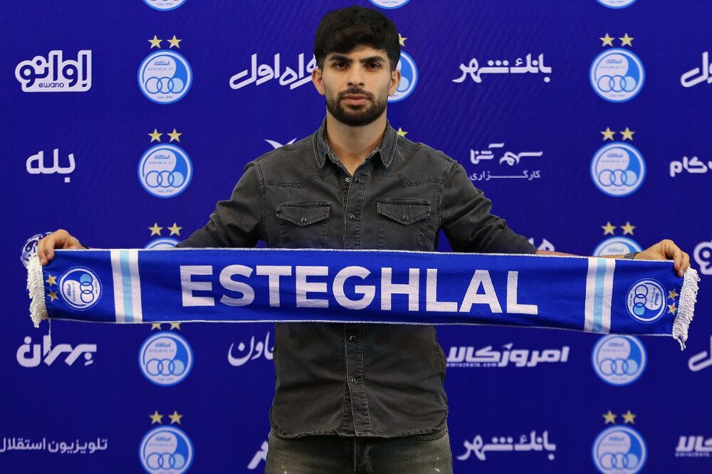 رضا آذری قراردادش را با استقلال تمدید کرد