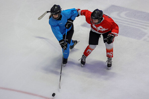 رقابت «داغ» چند تیم هاکی روی «یخ»/ رونمایی از بهترینهای لیگ دوم