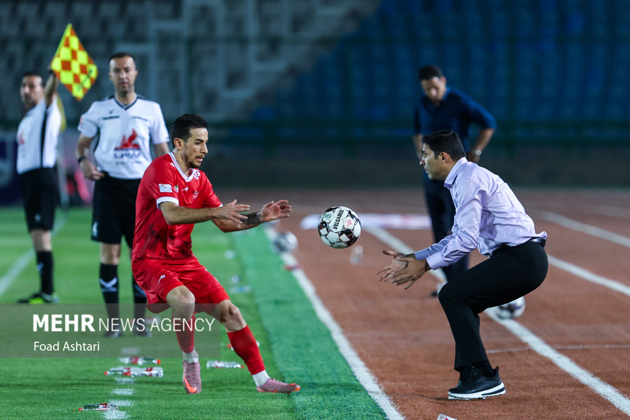 رقابت هاشمیان با دو گزینه برای سرمربیگری پرسپولیس؛ ۹۰ دقیقه سرنوشتساز