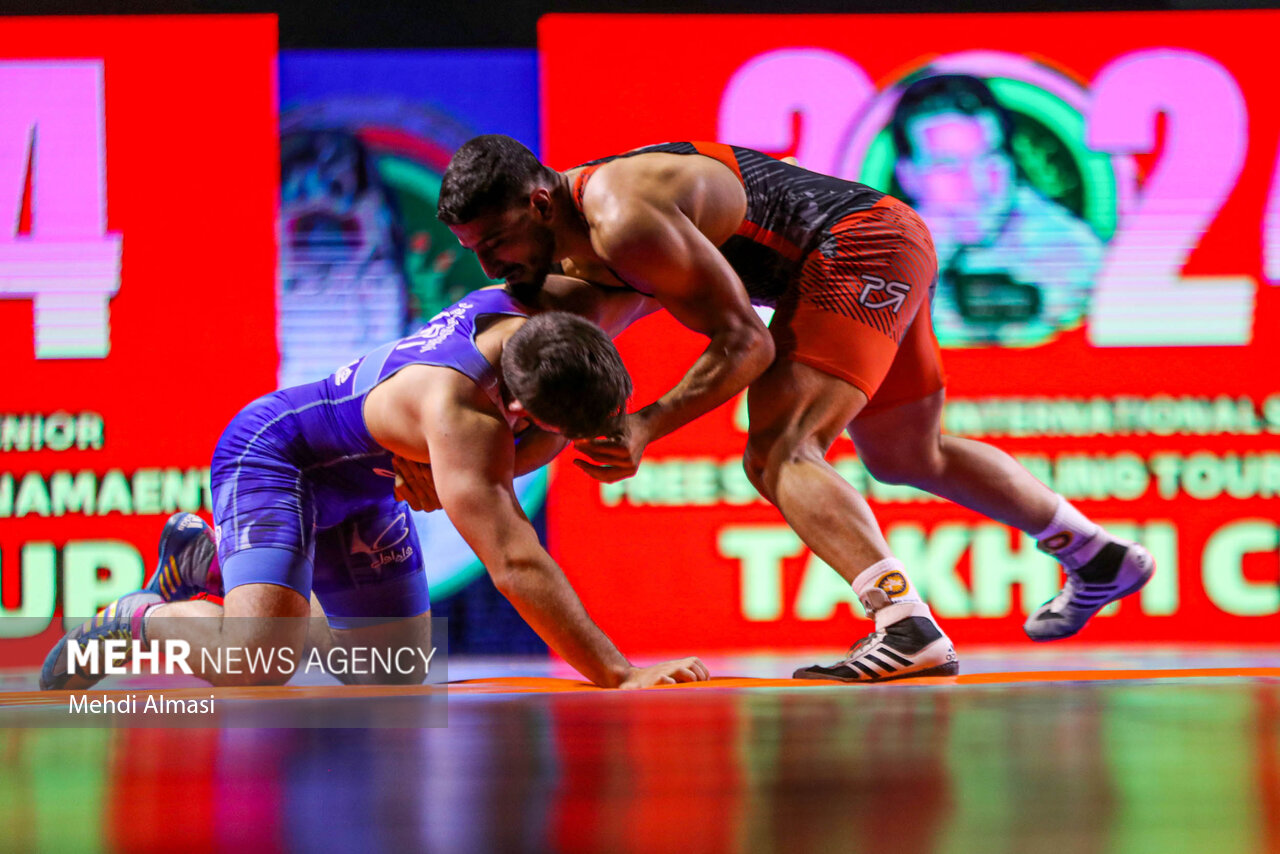 رقابت های بینالمللی کشتی آزاد جام جهان پهلوان تختی