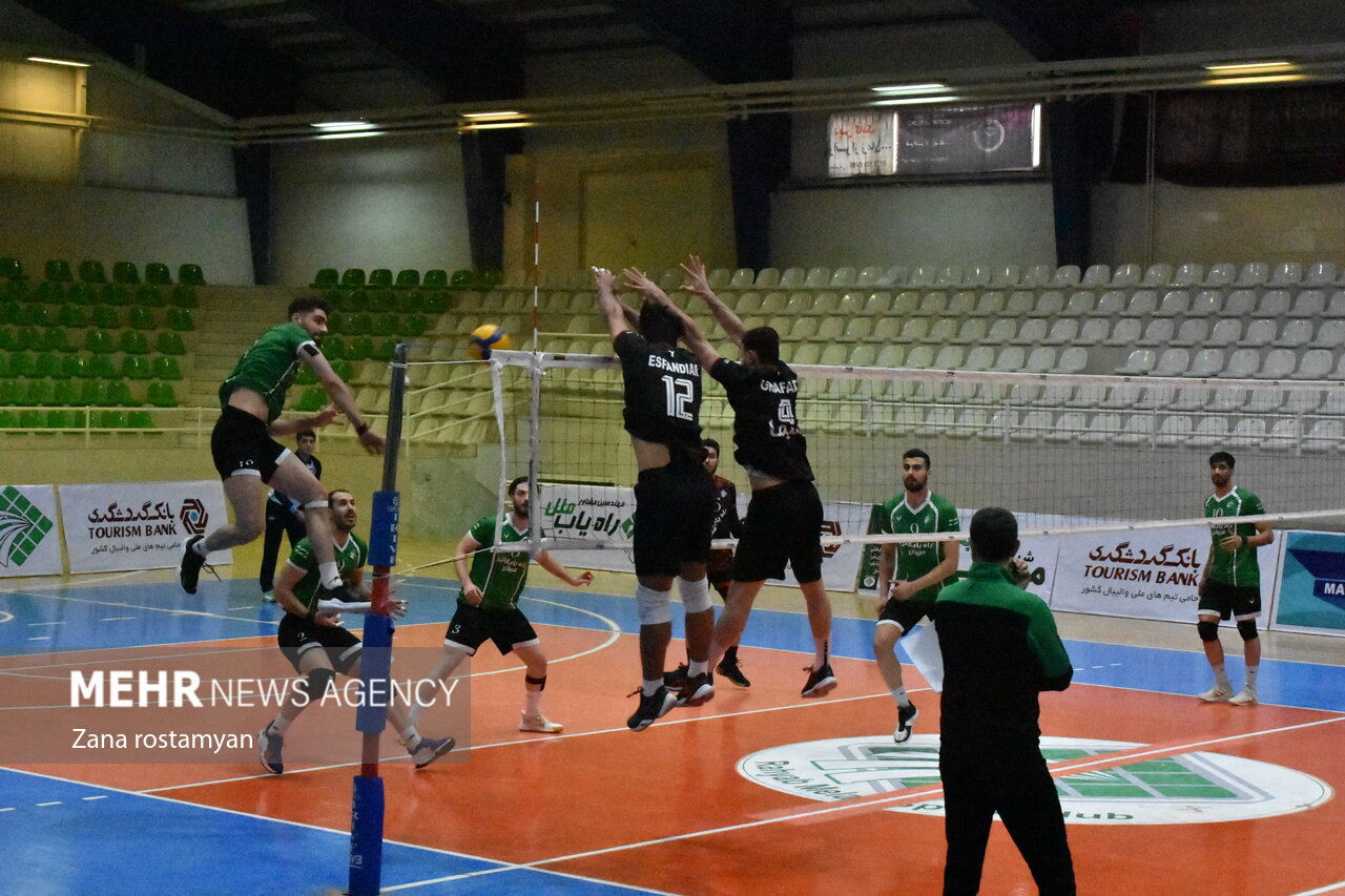 رقابت والیبال راه یاب ملل مریوان و هورسان رامسر