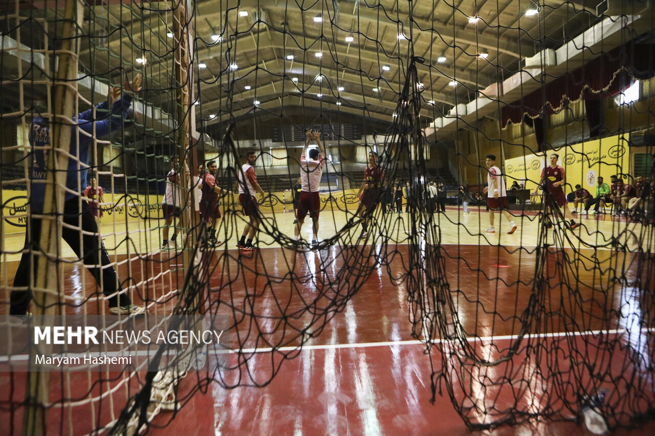 رقابت گیتی پسند و سپاهان نوین برای رده چهارم