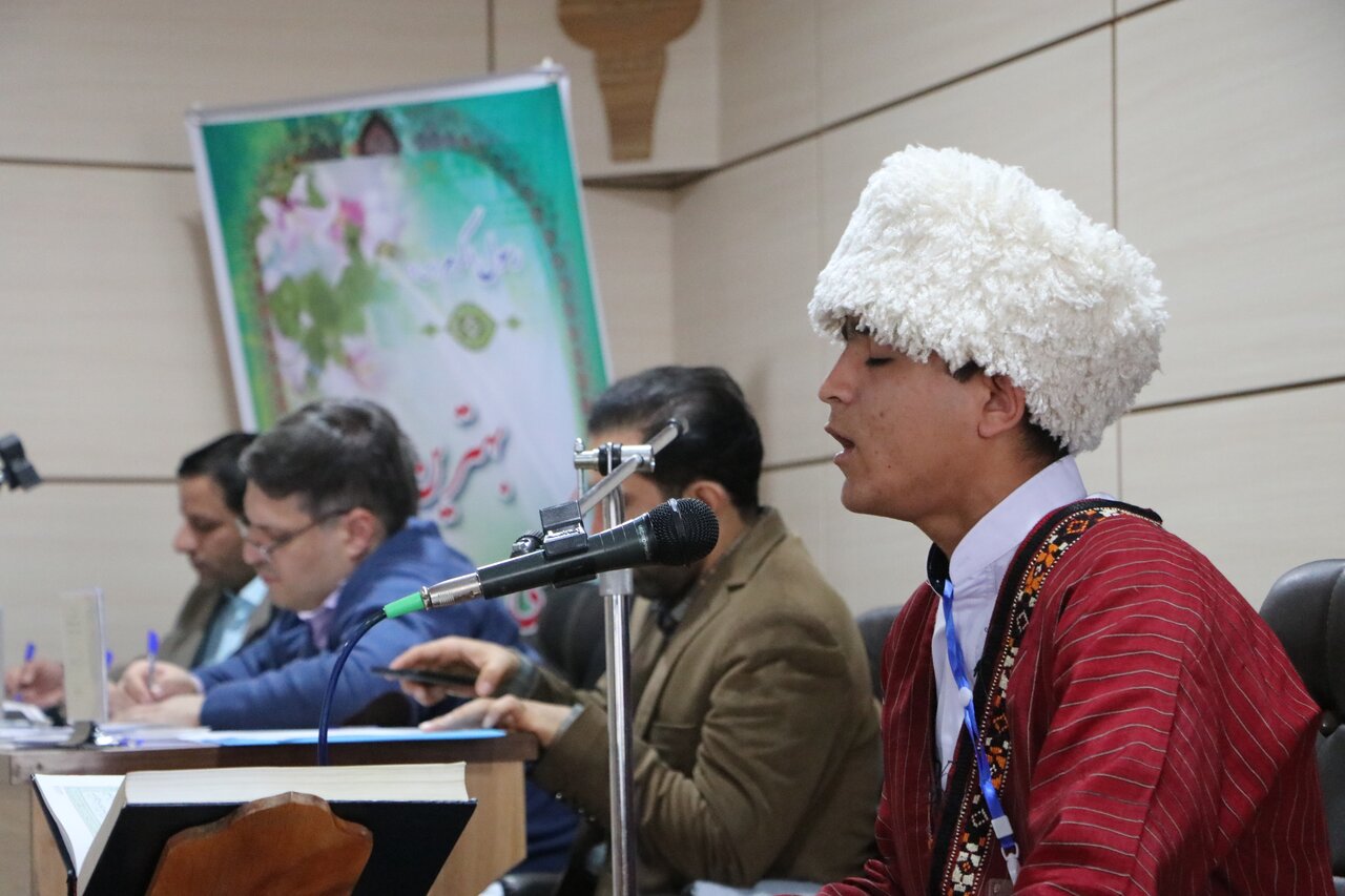 رقابت ۲۸۰ برگزیده قرآنی مسابقات ملی مدهامتان درسنندج