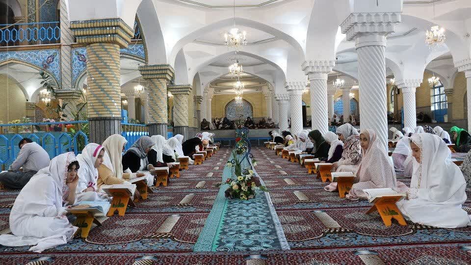 رمضان در کردستان با محوریت «زندگی با آیه‌ها»؛ عطر معنویت در مساجد