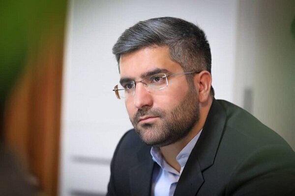 رنگآمیزی پلهای عابر پیاده برای افزایش ایمنی و زیبایی شهری