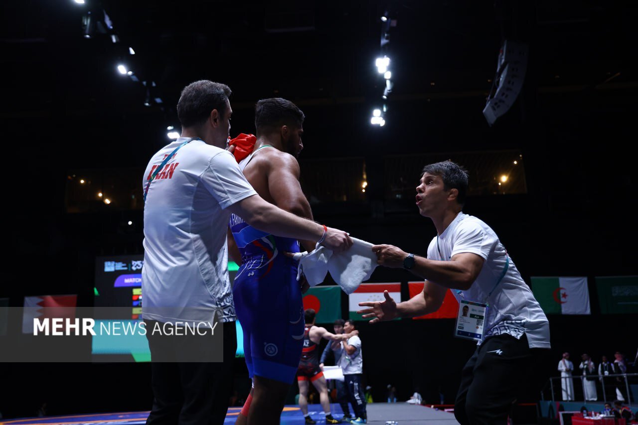 رنگرز: کشتی‌گیران شرایط حضور در بازیها را نداشتند