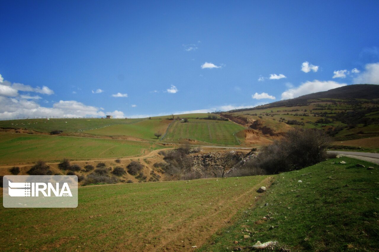 رهاسازی زباله‌ها در طبیعت کیاسر