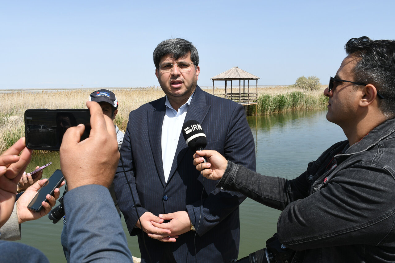 رهاسازی ۷۷ میلیون مترمکعب حقابه تالابهای اقماری پارک ملی
دریاچه