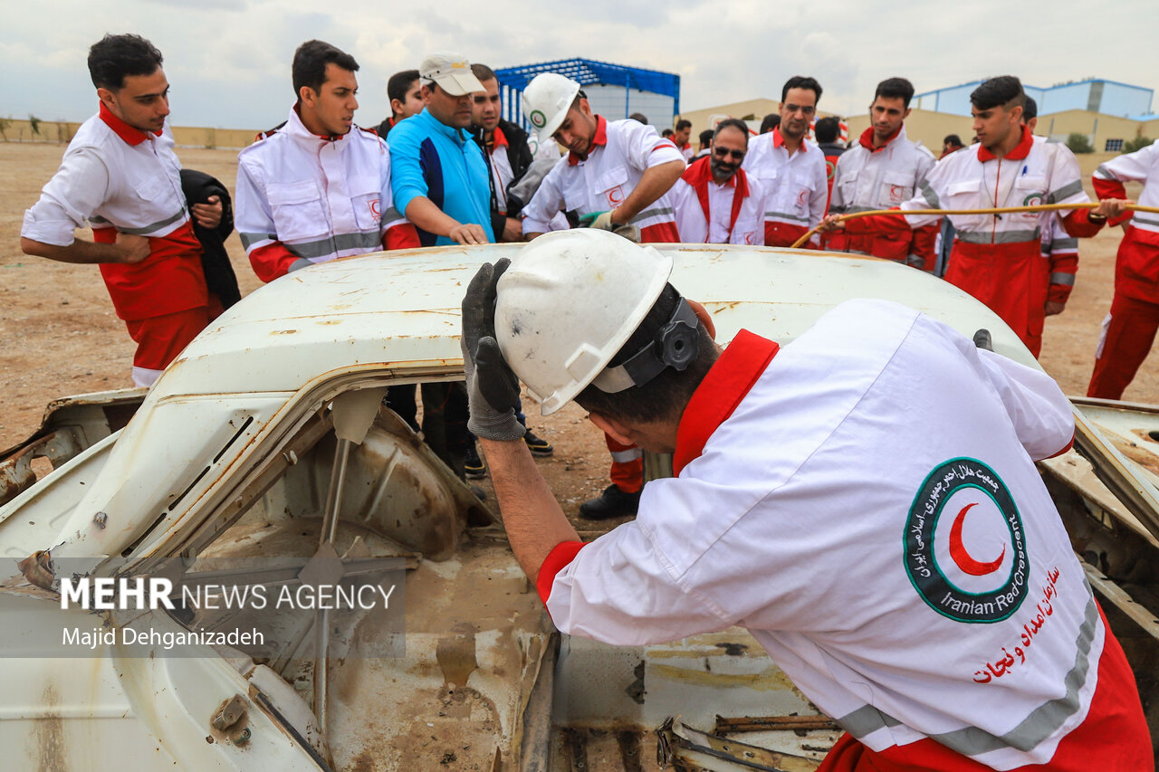 روزانه ۷ دوره آموزشی نجات؛ میانگین آموزش‌های تخصصیهلال‌احمر