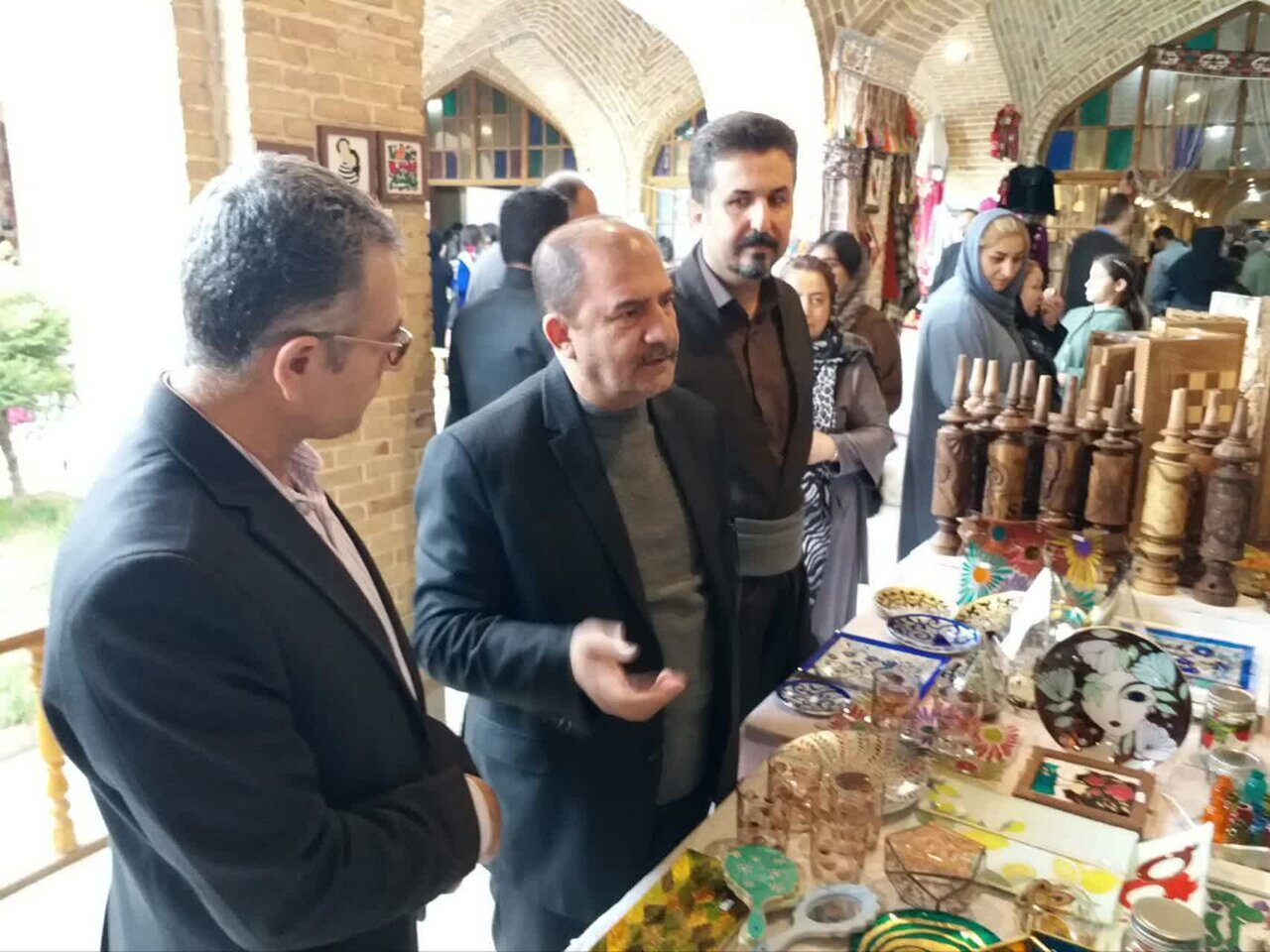 رونق صنایعدستی توسعه اقتصاد کردستان را به دنبال دارد