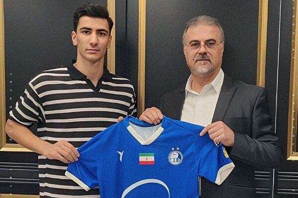 رونمایی استقلال از اولین خرید؛ هافبک گل گهر آبی پوش شد