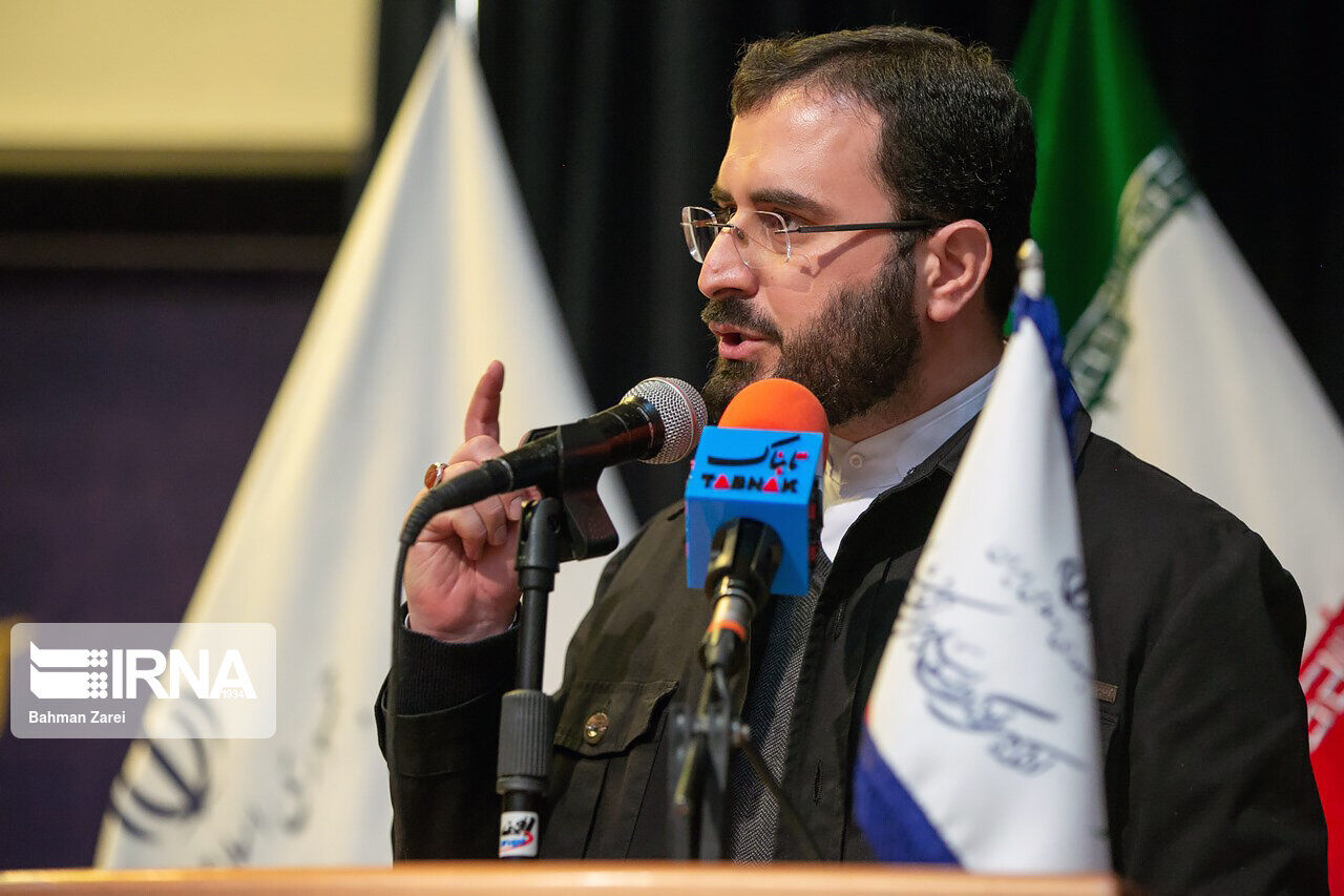 رویدادی ماندگار از فرهنگ و هنر کردستان تهیه و اجرایی شود