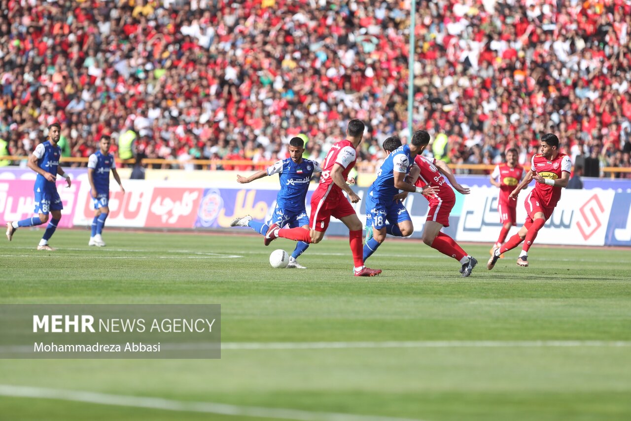 زمان بازی پرسپولیس و گل گهر سیرجان تغییر کرد