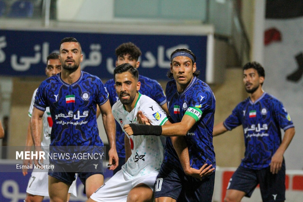 زمان تعیین تکلیف سرمربی و بازیکنان گلگهر برای فصل آینده مشخص شد