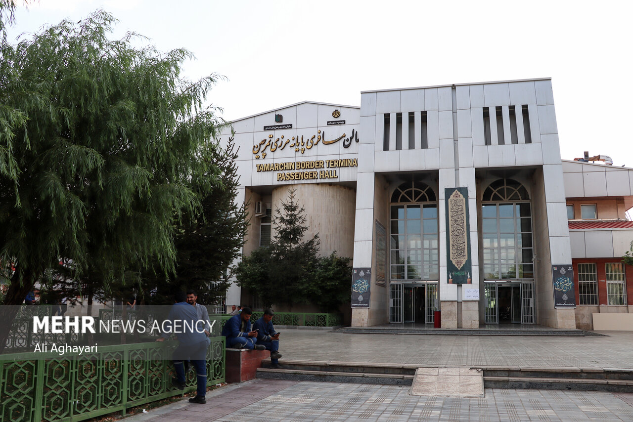 زمینه عبور روان، ایمن زائران از مرز تمرچین فراهم شود