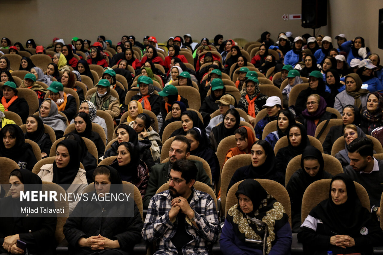 زنان ایرانی با وجود تحریمهای غیرانسانی، مسیر شکوفایی را طی میکنند
