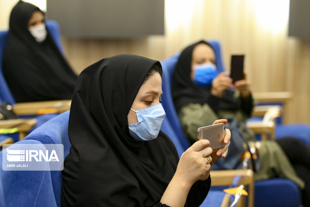 زنان را به جای اینستاگرام در شهر دور هم جمع کنیم