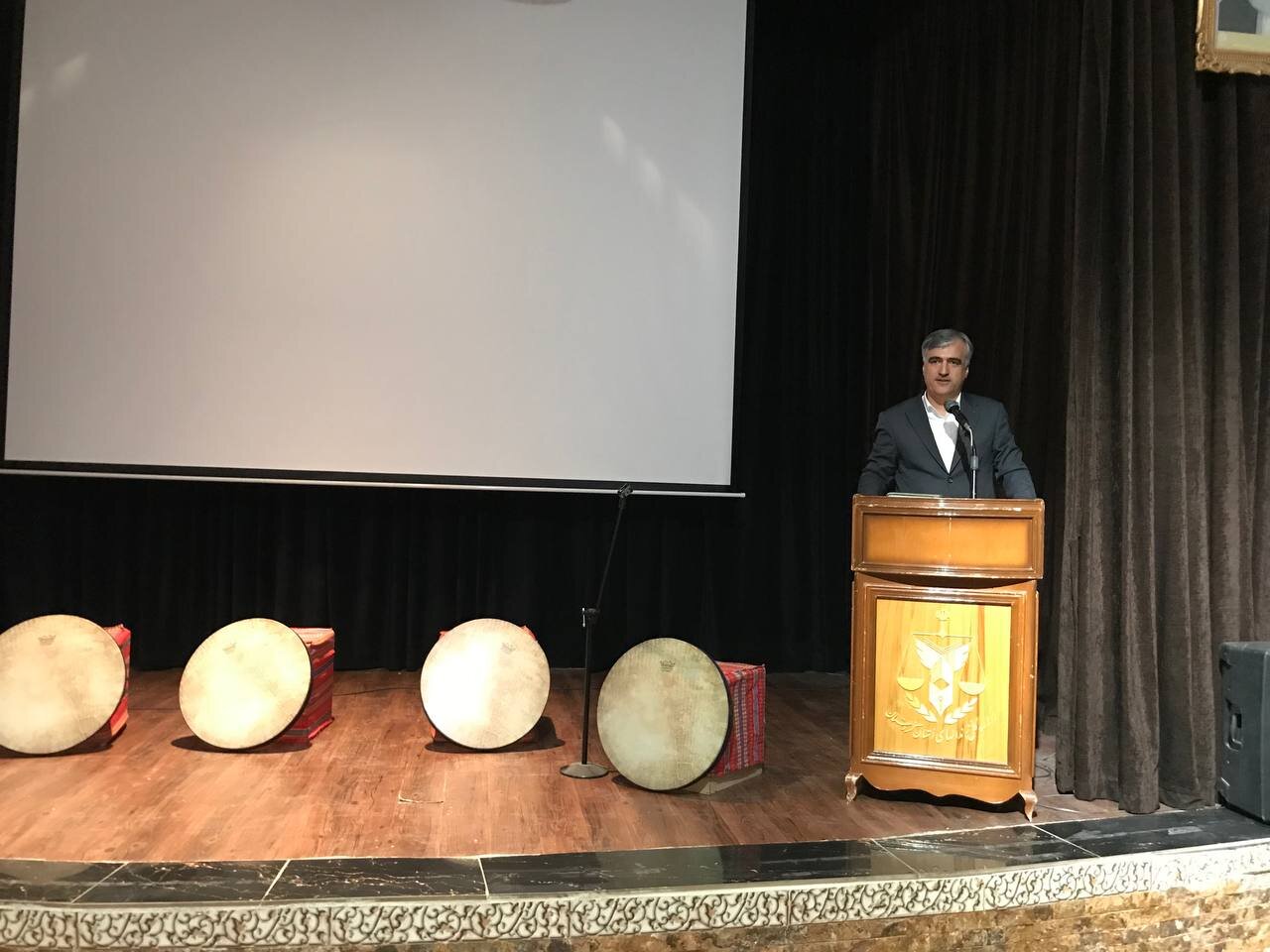 زندان‌ها باید به مکان‌های فرهنگی و بازپروری تبدیل شوند