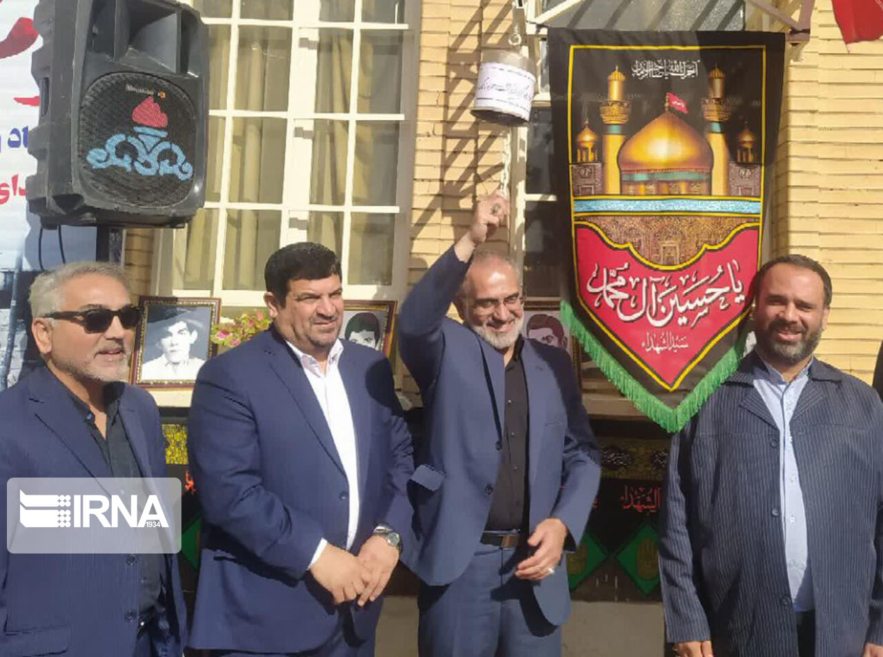 زنگ بازگشایی مدارس با حضور معاون پارلمانی رییس جمهور در آبادان به صدا درآمد